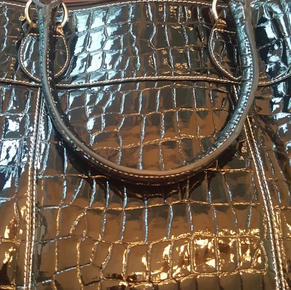 Mcklein Faux Patent Croco Laptop/Briefcase - Picture 7 of 8